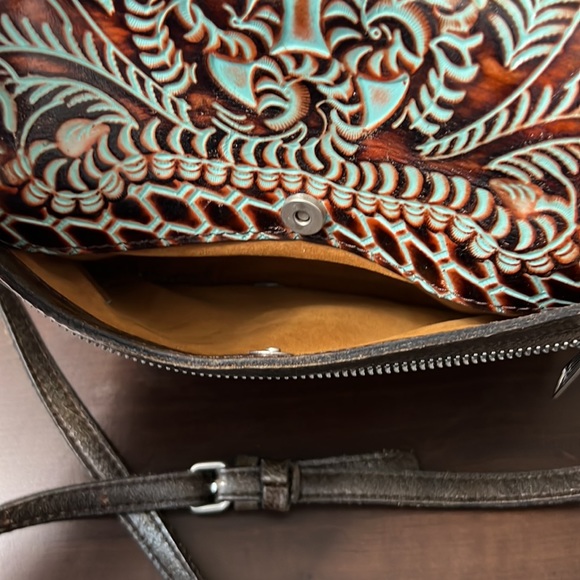 Patricia Nash Tooled Turquoise Crossbody - Picture 8 of 10